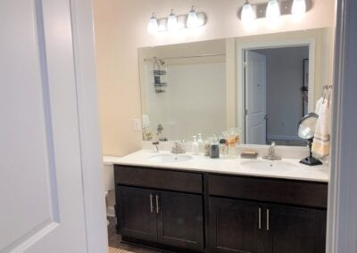 Double vanity sinks in master bathroom